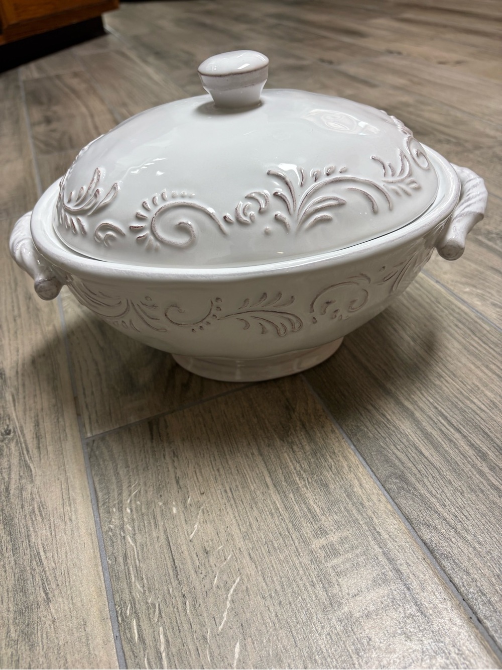 Pier 1 Antique Scroll White Ceramic Covered Serving Dish Tureen